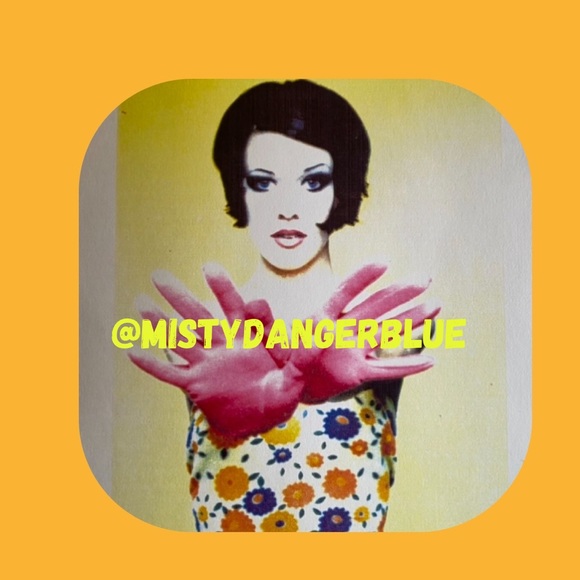 MEET THE POSHER - Picture 15 of 16